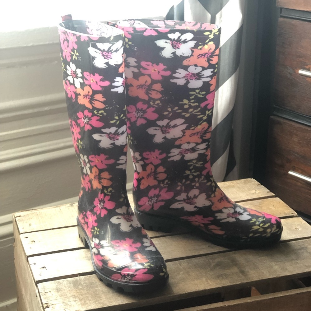 Rain boots